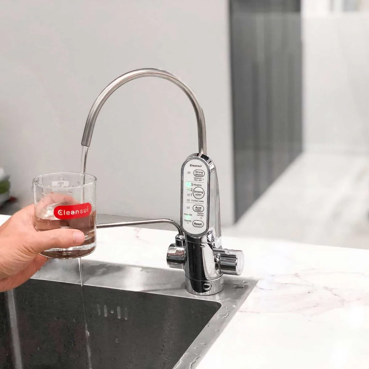 Máy lọc nước Ion Kiềm Mitsubishi Cleansui  EU301